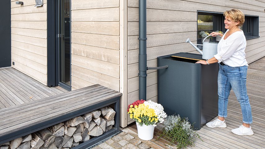 Design-Wassersammler Design-Regentonne Design-Fallrohrschelle | © GRÖMO